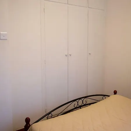 Sunny Three-bedroom Spacious Flat Larnaca